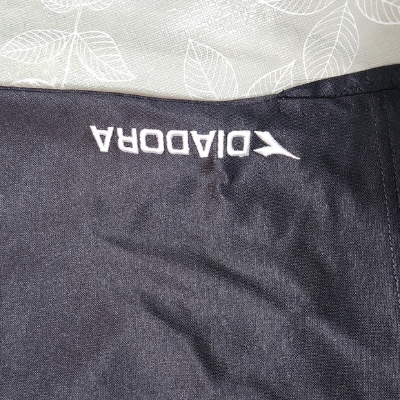 Diadora Shorts - Picture 2 of 7